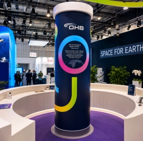 Litfasssaeule-Messesaeule-Silas---Space-Messe-Berlin